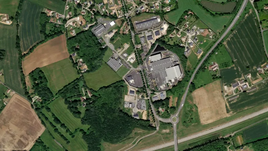 Parking dla ciężarówek Transports Cathelineau du Maine w La Bazoge