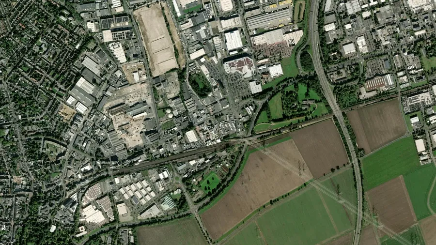 Area di parcheggio per autocarri Premium Frechen