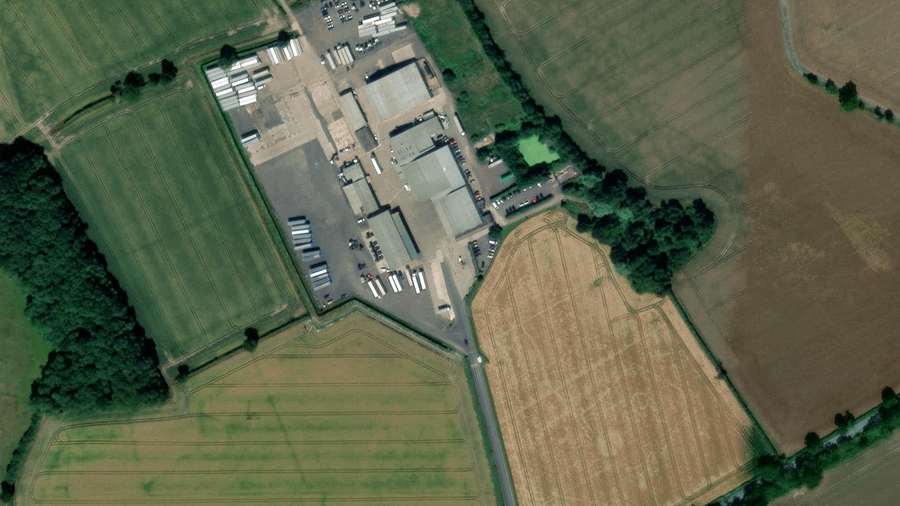 Area di parcheggio per autocarri Mitchell Potatoes Ltd. Rugby