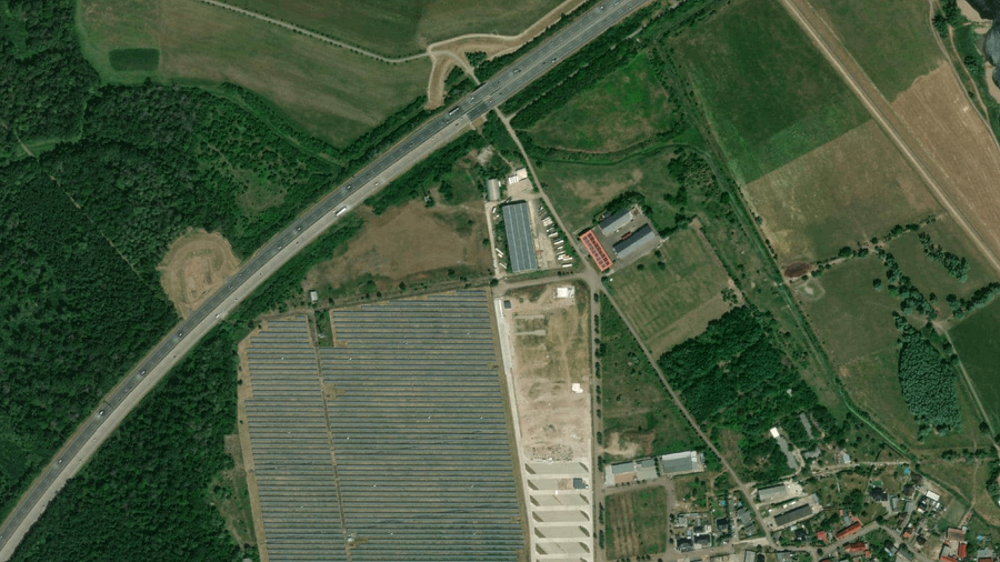 Area di parcheggio per autocarri XXLKW Secure Elbebrücke Oranienbaum-Wörlitz