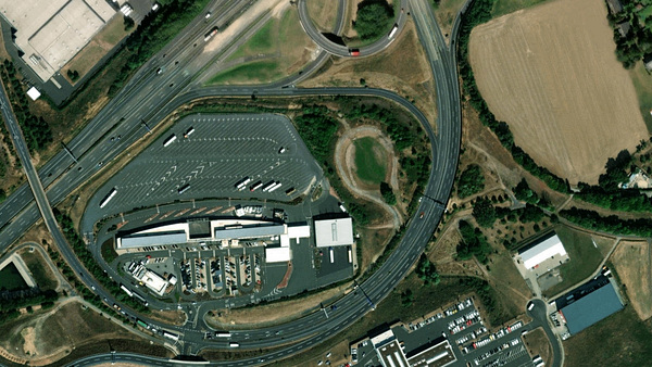 Area di parcheggio per autocarri SVG Autohof Lohfeldener Rüssel Lohfelden