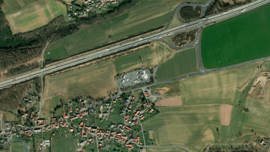 Tehergépkocsik parkolója GULF Autohof Quirla in Stadtroda