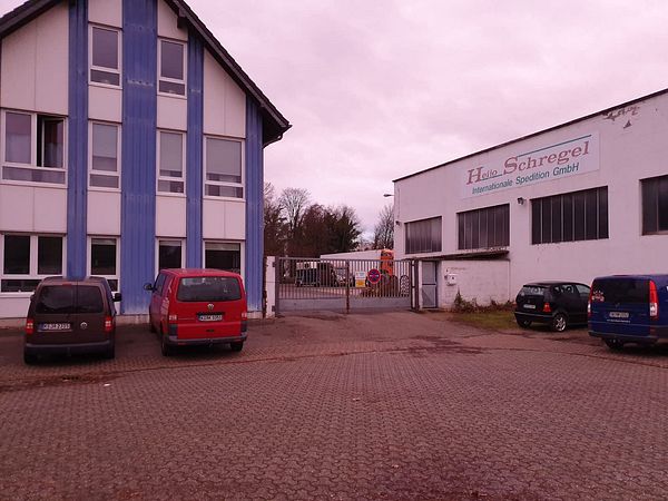 Area di parcheggio per autocarri Schaustellerbetrieb Raviol Betriebshof Düren