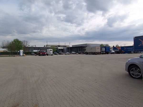 Parkoviště pro nákladní automobily Autohaus Oppel in Ansbach