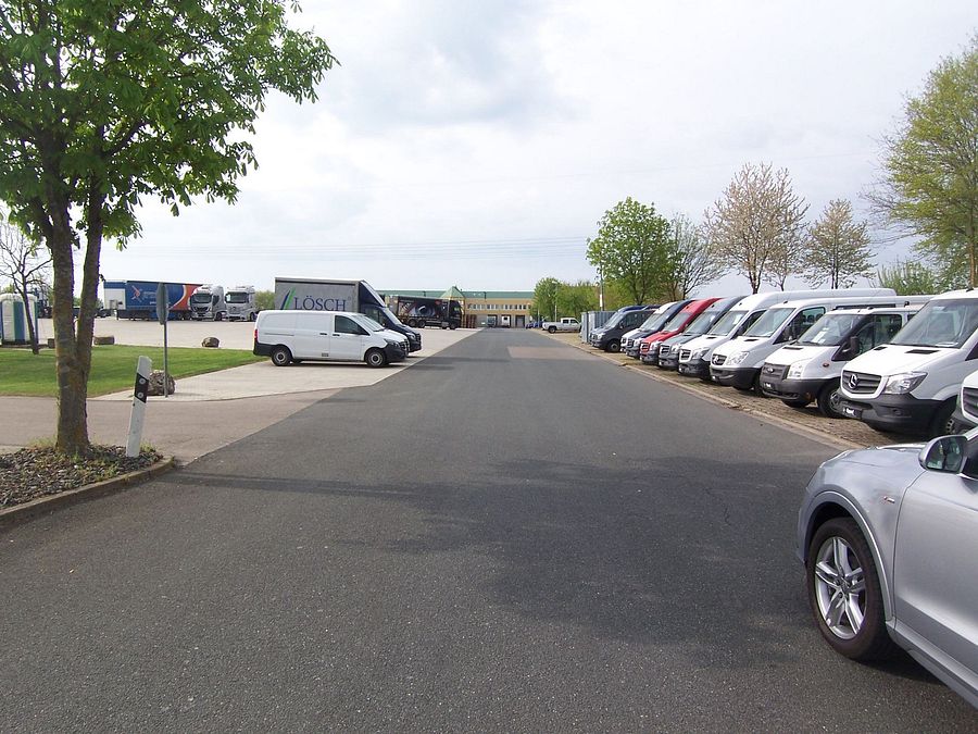Parkoviště pro nákladní automobily Autohaus Oppel in Ansbach