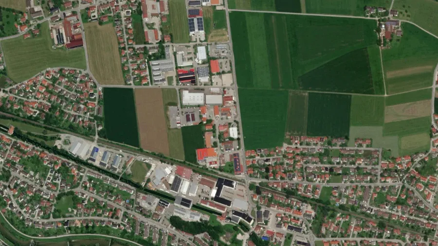 Місце для паркування вантажівок Berr Reisen Betriebshof в Bruckmühl