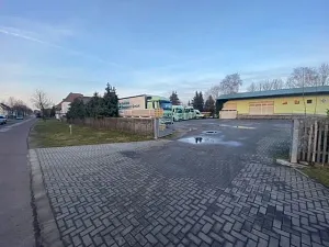 Parkareal Tobias Fröhlich Spedition Meseberg Betriebshof in Niedere Börde