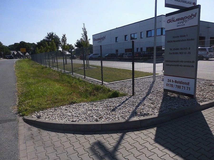 Area di parcheggio per autocarri Nutzfahrzeug Service Firmenhof Neuenkirchen-Vörden
