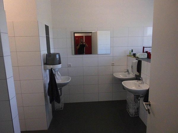 Area di parcheggio per autocarri Nutzfahrzeug Service Firmenhof Neuenkirchen-Vörden