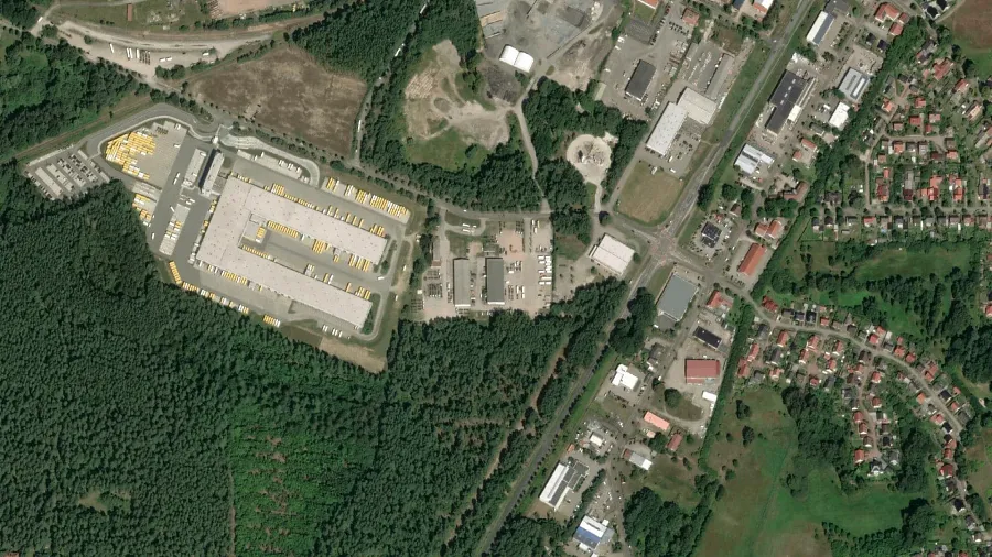 Parkareal Herrmann Mercedes Benz Betriebshof in Neustrelitz