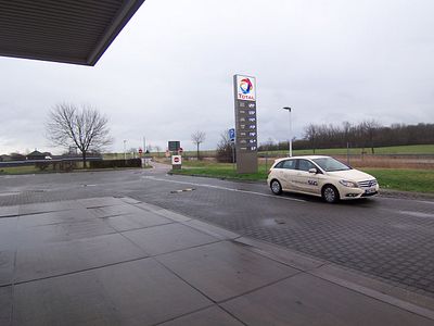 Parkareal Total Tankstelle in Teutschental