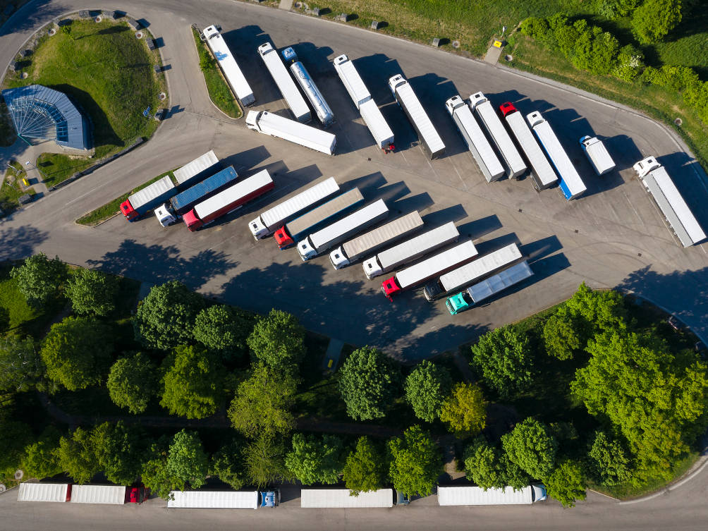 LKW-Parkplatz - Stressfreie Parkplatzsuche mit Happy Trucker